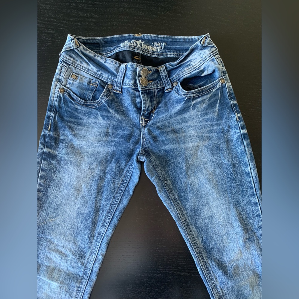 Wallflower jeans